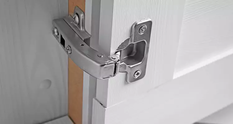 Shower Door Hinge Replacement in Pembroke Pines, FL