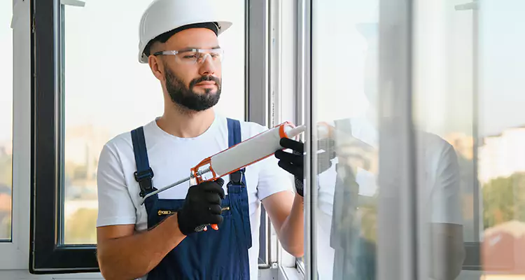 Retractable Screens Repair for Patio in Pembroke Pines, FL