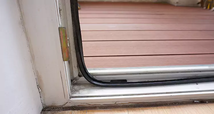 Why Choose Us for Leaking Sliding Glass Door Repair in Pembroke Pines, FL?