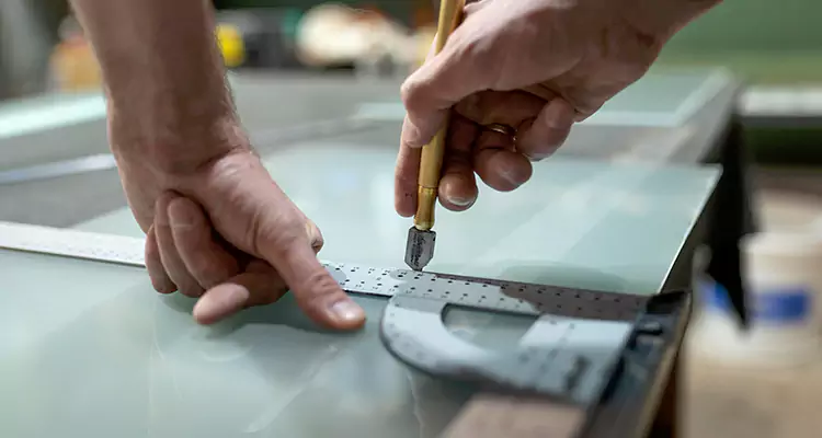 Glass Scratch Repair in Pembroke Pines, FL
