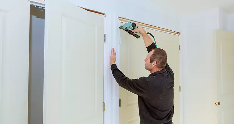 Top Rated Door Fixing ServiceFixing Garage Door Track in Pembroke Pines, FL