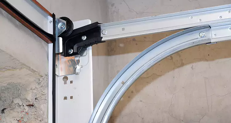 Maintain Liftmaster Garage Door Off Track in Pembroke Pines, FL