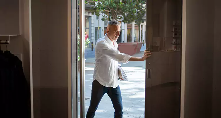 Track Cleaning and Repair for Stuck Doors in Pembroke Pines, FL