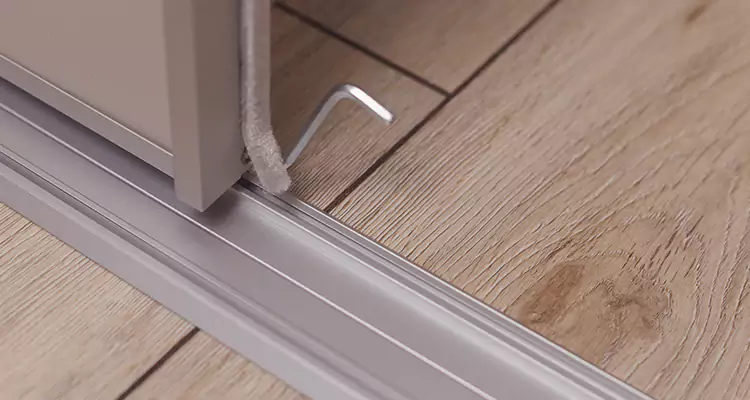 Squeaky Sliding Door Repair in Pembroke Pines, FL