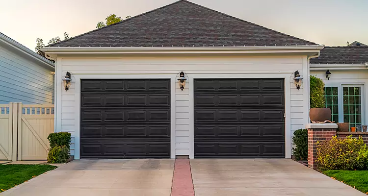 Residential Local Garage Door Repair in Pembroke Pines, FL